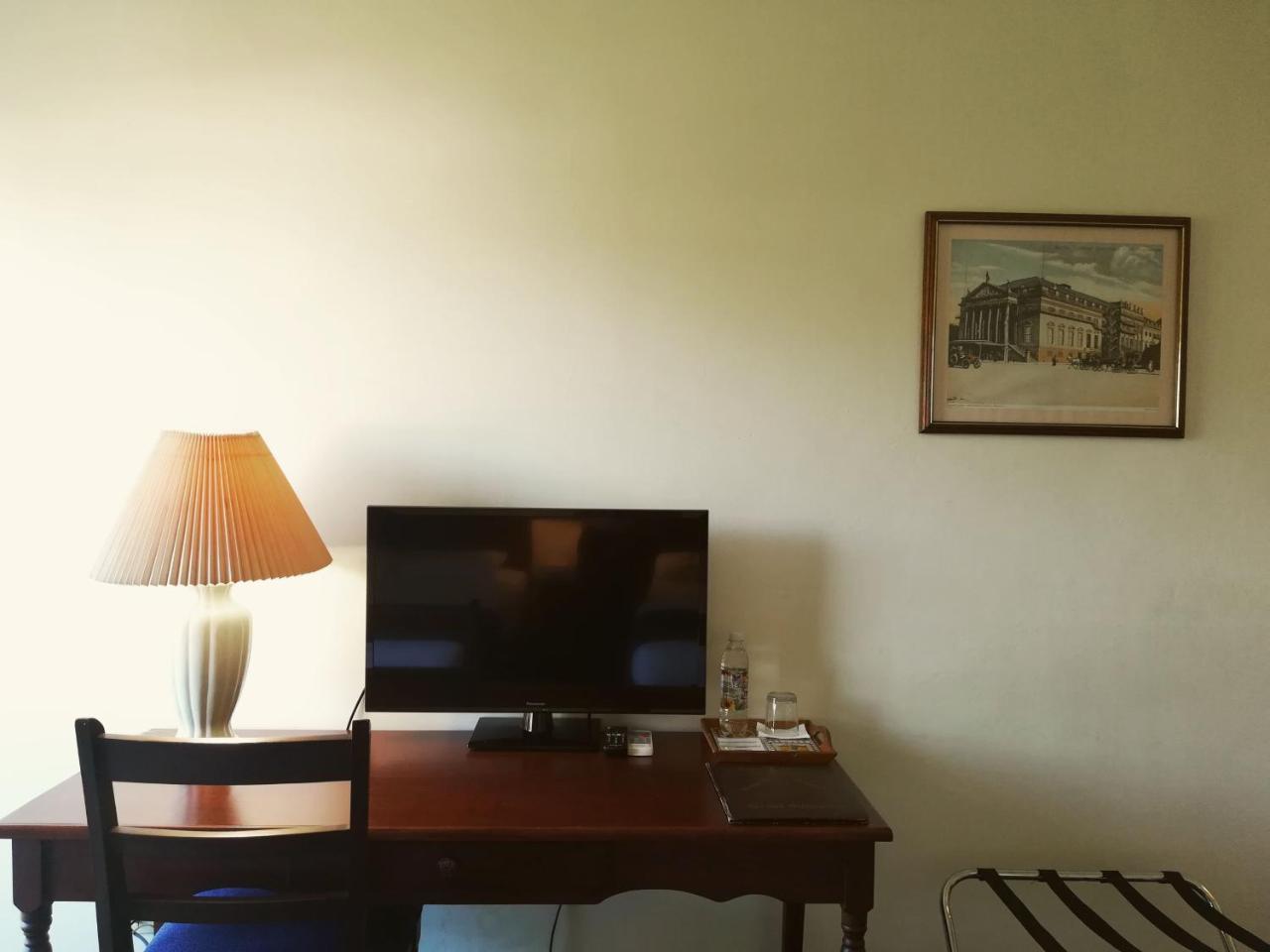 Hotel Berlin San Salvador Buitenkant foto