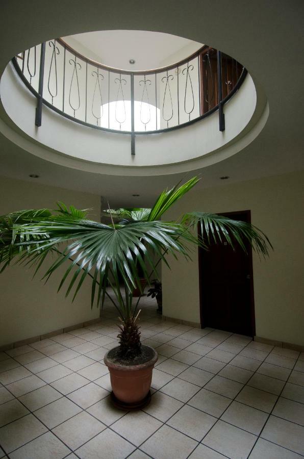 Hotel Berlin San Salvador Buitenkant foto